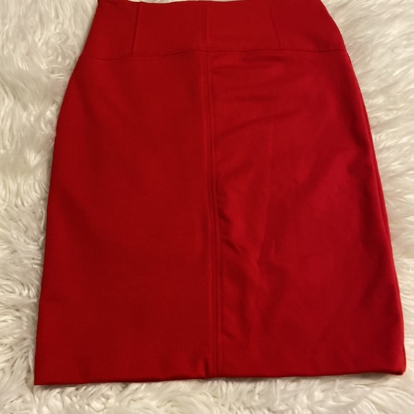 NY& C Skirt size 0 brand new with tag color red long 22” waist 28” - Picture 6 of 8